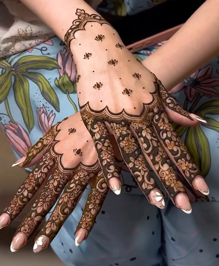 Arabic Style 1 mehndi design