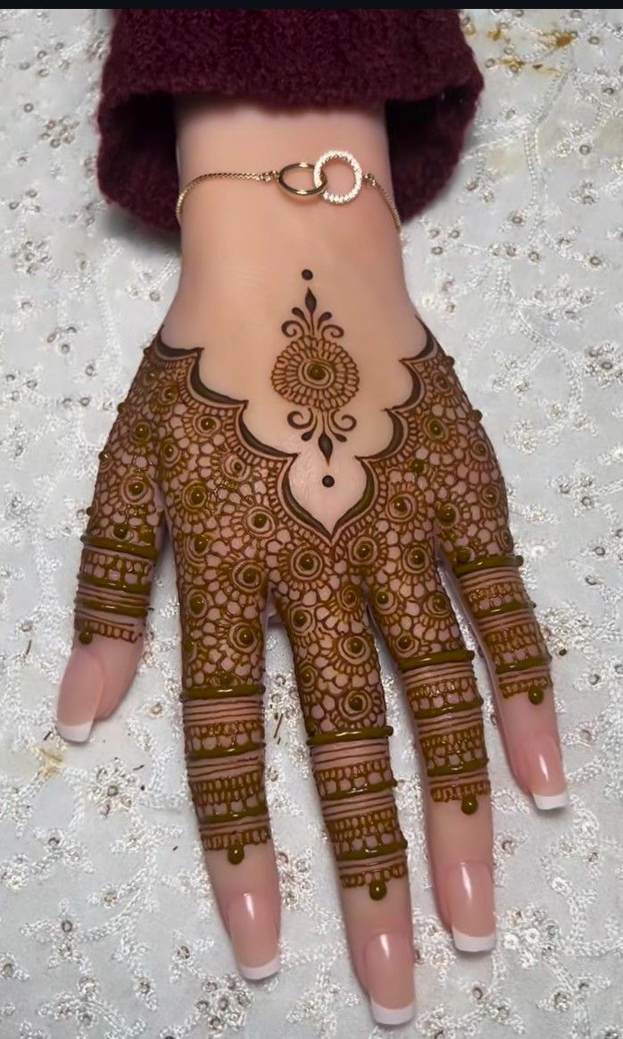 Arabic Style 6 mehndi design