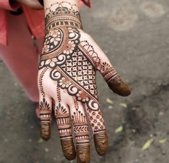 Bel Mehndi 4 mehndi design