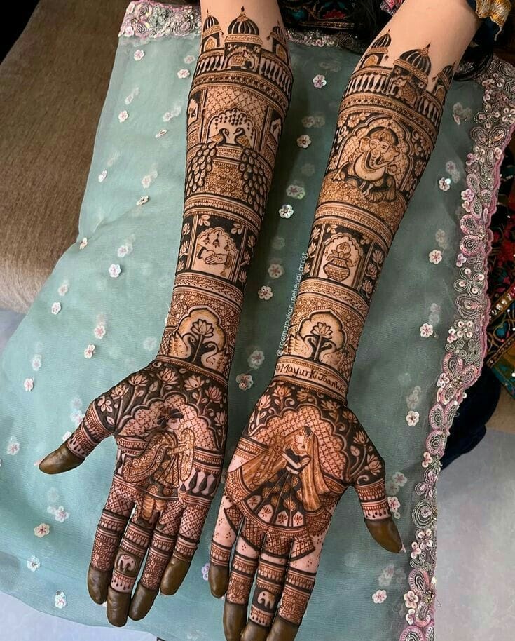 Traditional henna design by Chahat Mehendi Artist